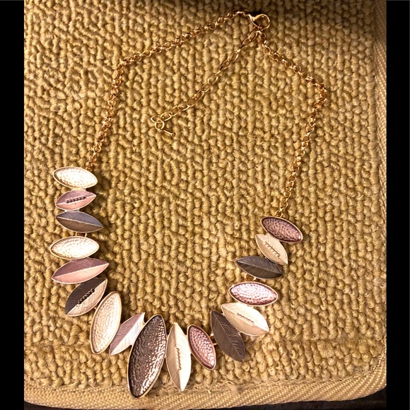 Matching Necklace Earring Set - Picture 3 of 4